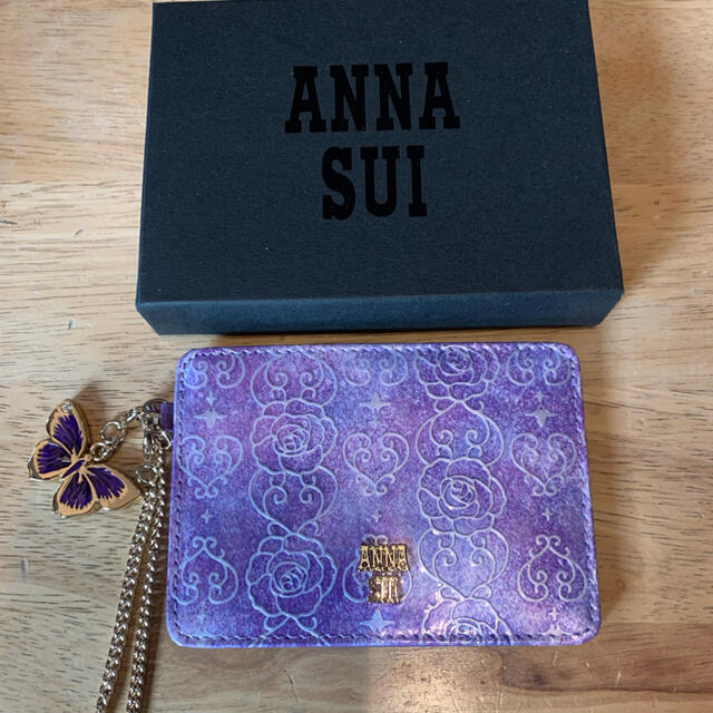 ANNA SUI(アナスイ)の【ANNA SUI】新品パスケース レディースのファッション小物(パスケース/IDカードホルダー)の商品写真