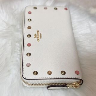 コーチ(COACH)の【新品】COACH コーチ 財布 長財布 白財布 レディース財布  長財布(財布)