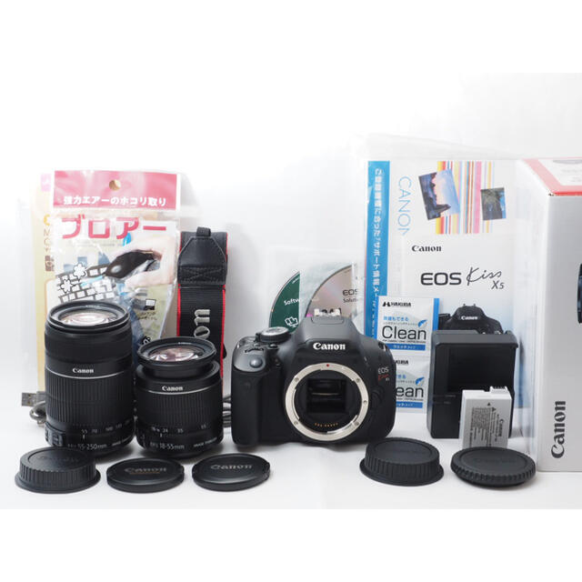 美品✨スマホへ転送も可能⭐️一眼で自撮りOK キャノン✨KissX5ダブル