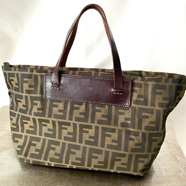 FENDI - FENDI ズッカ柄 ミニハンドバッグ トートバッグの通販 by お ...