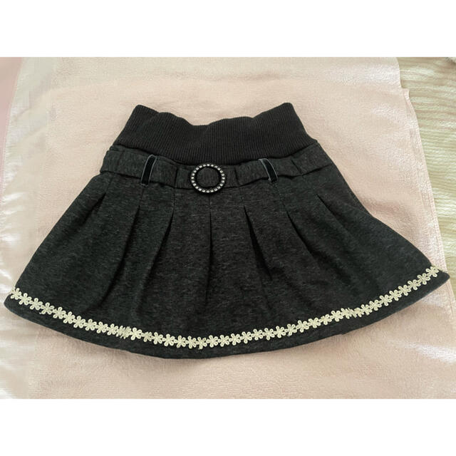 西松屋(ニシマツヤ)のキッズ 女の子 裏起毛スカート キッズ/ベビー/マタニティのキッズ服女の子用(90cm~)(スカート)の商品写真