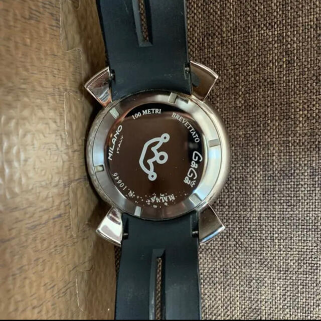 GaGa MILANO(ガガミラノ)の腕時計　ガガ　ガガミラノ　ラバー　時計 メンズの時計(腕時計(アナログ))の商品写真