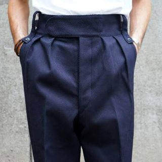 コモリ(COMOLI)の【美品】NEAT ベルトレス ウールパンツ L レショップオーラリー 1LDK(スラックス)