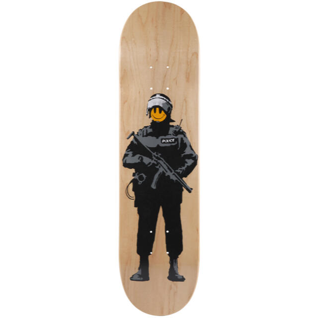 MEDICOM TOY(メディコムトイ)のBANKSY SKATEBOARD DECK Riot Cop スポーツ/アウトドアのスポーツ/アウトドア その他(スケートボード)の商品写真