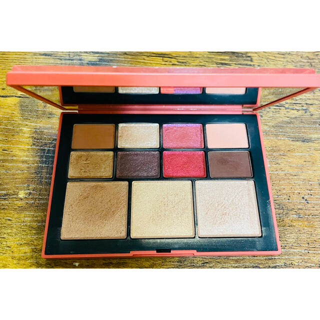 NARS ユーフォリア フェースパレット???? NARS ユーフォリア フェースパレット