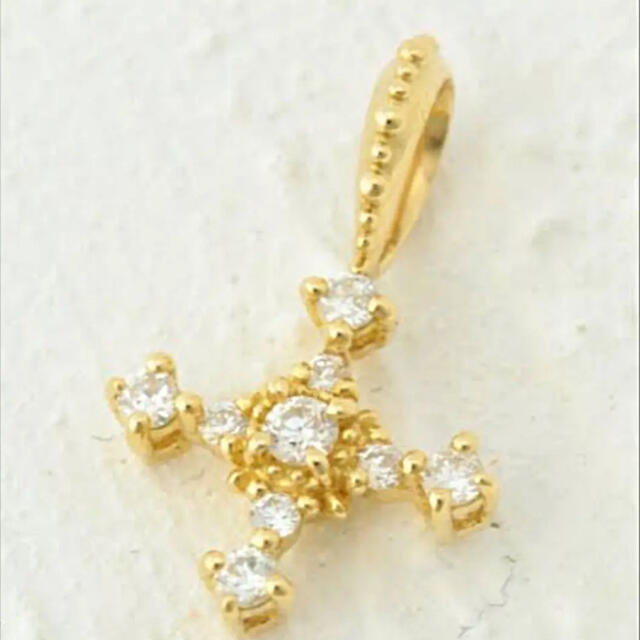 agete(アガット)のagete K18 クロス　ダイヤモンド　チャーム　ete siena レディースのアクセサリー(ネックレス)の商品写真