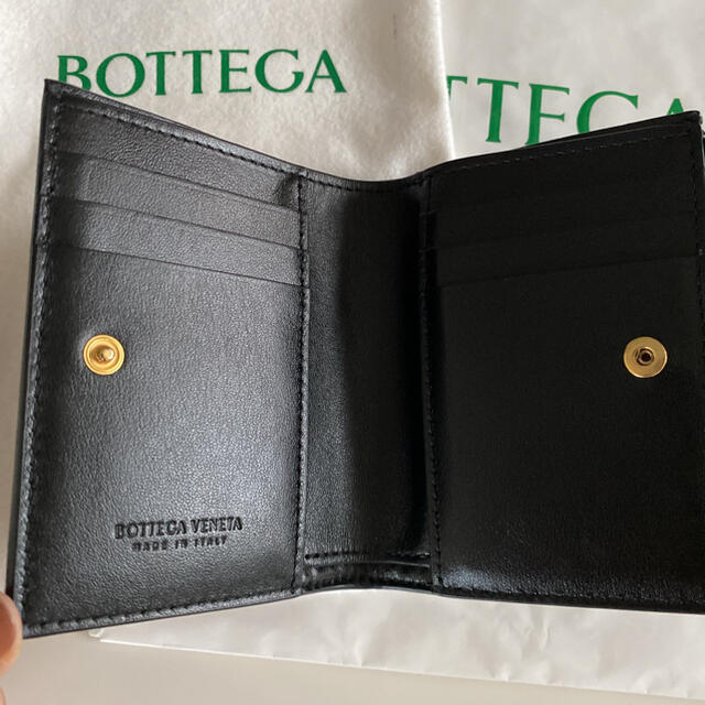 Bottega Veneta(ボッテガヴェネタ)のBOTTEGA VENETA  イントレチャート　ウォレット　ブラック レディースのファッション小物(財布)の商品写真
