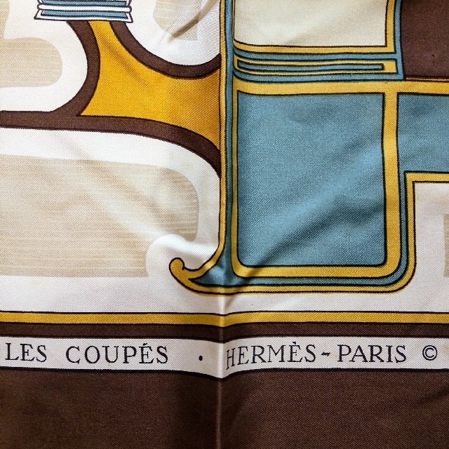 Hermes(エルメス)のエルメス スカーフ カレ 大判 レディースのファッション小物(バンダナ/スカーフ)の商品写真