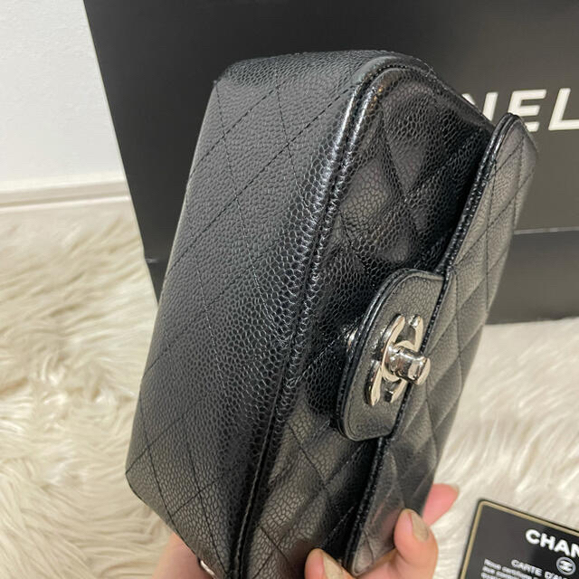 CHANEL(シャネル)のやく様専用　CHANEL キャビアスキンミニマトラッセ レディースのバッグ(ショルダーバッグ)の商品写真