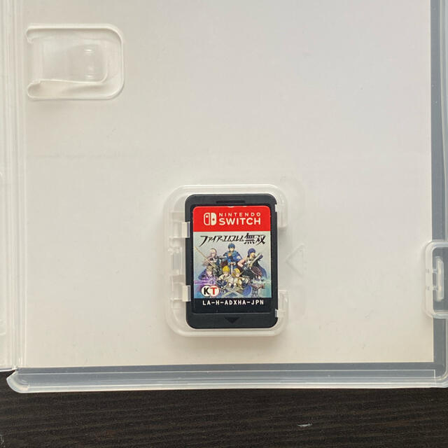 Nintendo Switch(ニンテンドースイッチ)の【送料無料】ファイアーエムブレム無双 Switch エンタメ/ホビーのゲームソフト/ゲーム機本体(家庭用ゲームソフト)の商品写真