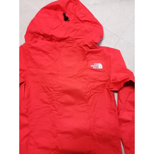 THE NORTH FACE(ザノースフェイス)のザ・ノース・フェイス　パーカー レディースのジャケット/アウター(ナイロンジャケット)の商品写真