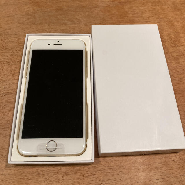 iPhone(アイフォーン)のiPhone6s 値下げ スマホ/家電/カメラのスマートフォン/携帯電話(スマートフォン本体)の商品写真