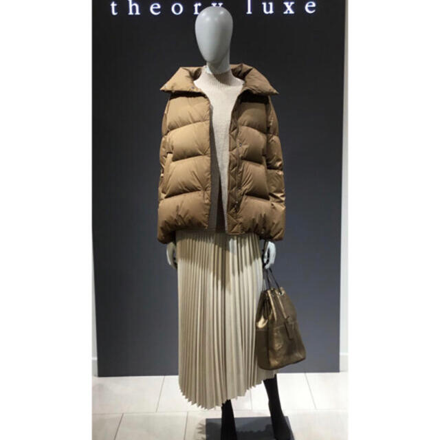 44cm身幅Theory luxe 19aw ショート丈ダウンコート