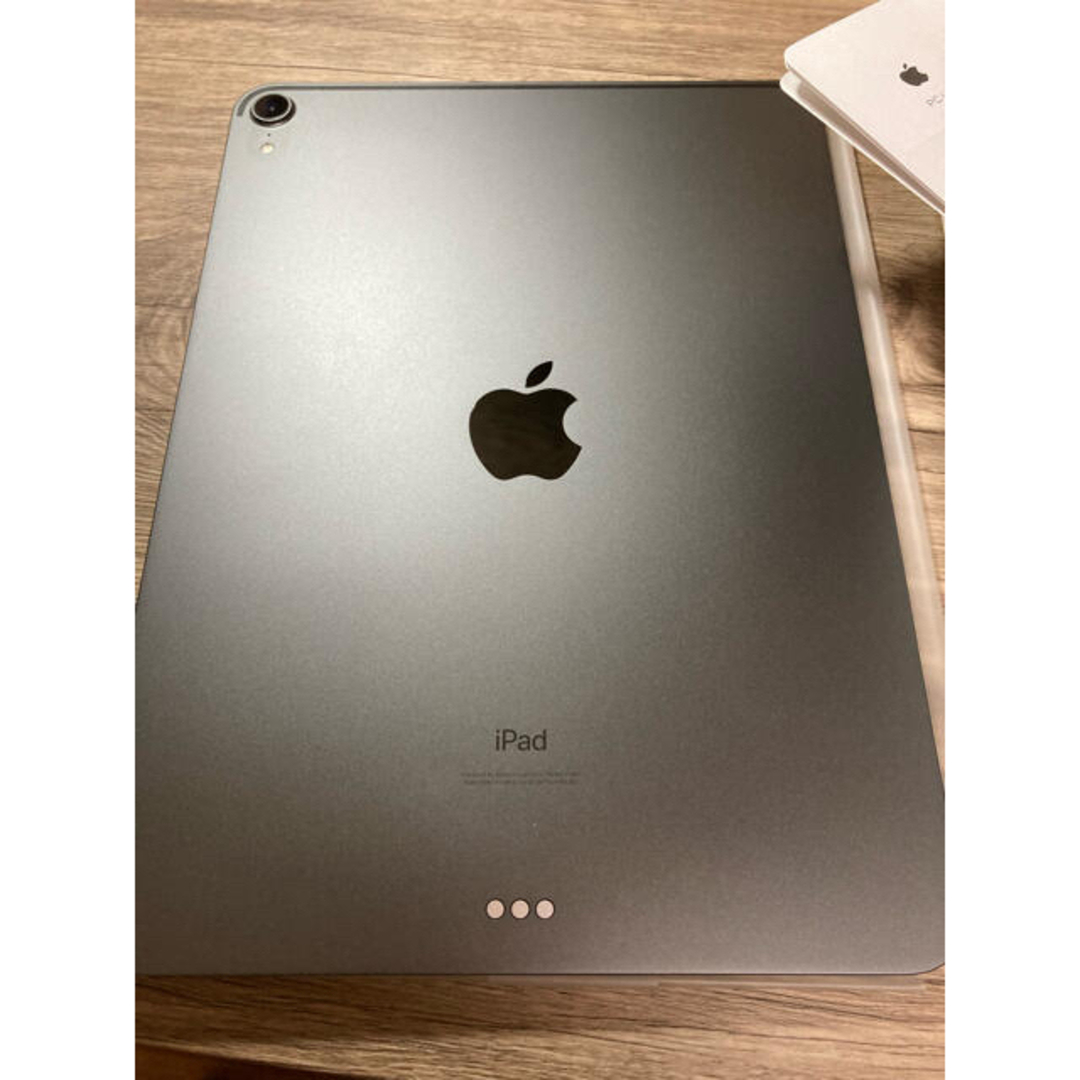 iPad(アイパッド)のiPad pro 11★2018（第一世代）64GB Wi-Fi スマホ/家電/カメラのPC/タブレット(タブレット)の商品写真