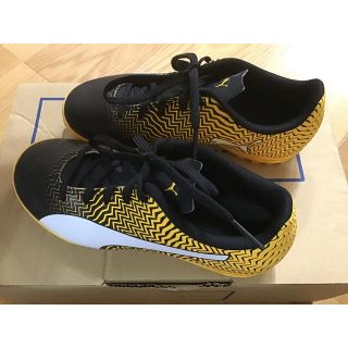 プーマ(PUMA)のキッズ　サッカー　トレーニングシューズ　19cm プーマ　送料込み(スニーカー)