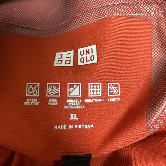 UNIQLO(ユニクロ)のユニクロ UNIQLO ブロックテックパーカー レインジャケット メンズのジャケット/アウター(マウンテンパーカー)の商品写真