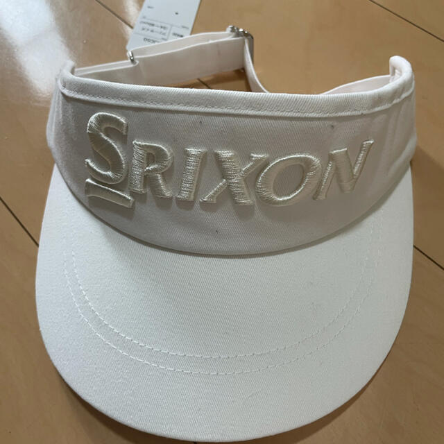 Srixon(スリクソン)のサンバイザー　SRIXON  スポーツ/アウトドアのゴルフ(ウエア)の商品写真