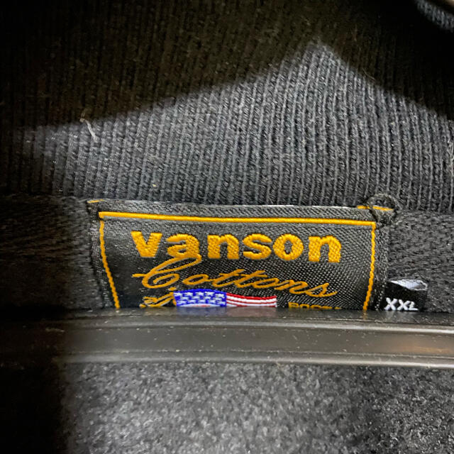 VANSON(バンソン)のVANSON バンソン パーカー  ZIP ヒューマンボーン　ブラックカモ美品 メンズのジャケット/アウター(ライダースジャケット)の商品写真