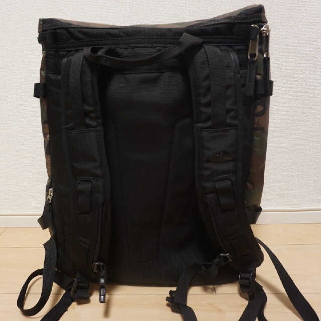 THE NORTH FACE(ザノースフェイス)のTHE NORTH FACE BCヒューズボックス30L ミリタリ 【2016】 メンズのバッグ(バッグパック/リュック)の商品写真