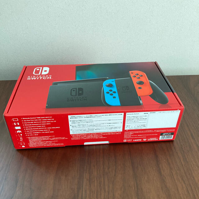 Nintendo Switch(ニンテンドースイッチ)の任天堂　Switch 新品　ネオン エンタメ/ホビーのゲームソフト/ゲーム機本体(家庭用ゲーム機本体)の商品写真