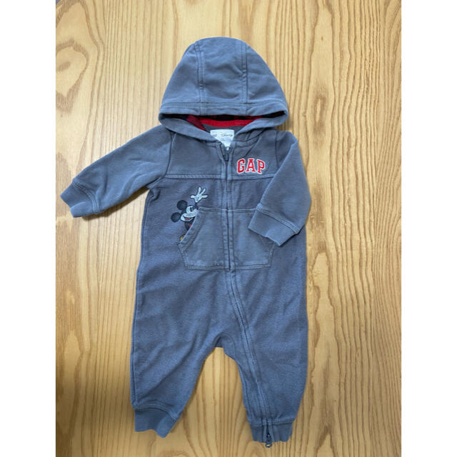 babyGAP(ベビーギャップ)のロンパース カバーオール ジャンプスーツ　Disney ミッキー キッズ/ベビー/マタニティのベビー服(~85cm)(カバーオール)の商品写真