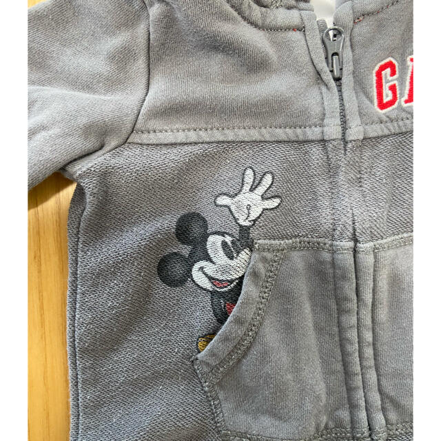 babyGAP(ベビーギャップ)のロンパース カバーオール ジャンプスーツ　Disney ミッキー キッズ/ベビー/マタニティのベビー服(~85cm)(カバーオール)の商品写真