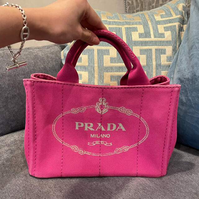 PRADA カナパ