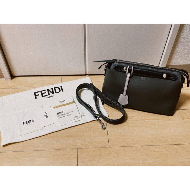 FENDI(フェンディ)のFENDI バイザウェイ ミディアム レディースのバッグ(ショルダーバッグ)の商品写真