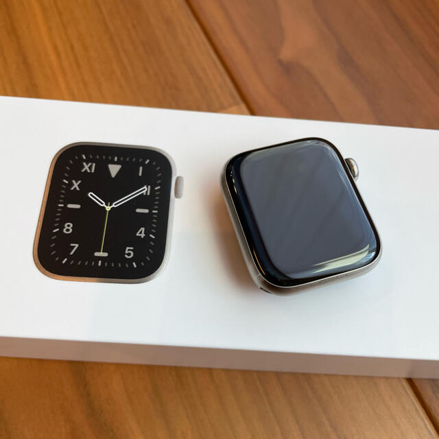 Apple Watch(アップルウォッチ)のApple Watch Edition 6 チタニウム 44mm本体 メンズの時計(腕時計(デジタル))の商品写真
