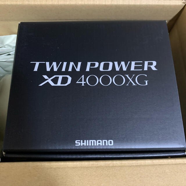 シマノ21ツインパワーXD4000XG新品未使用