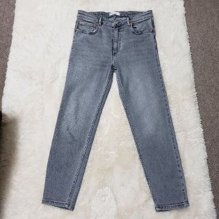 ザラ(ZARA)のZARA ハイライズスキニーデニム　グレー美品  EU40(11号)(デニム/ジーンズ)