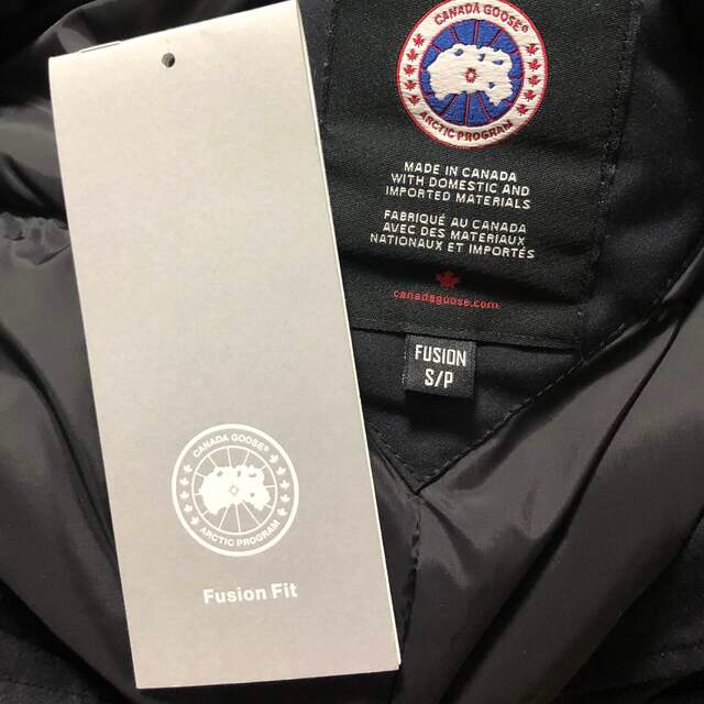 CANADA GOOSE(カナダグース)のカナダグース　シャトーパーカー　CHATEAU PARKA メンズのジャケット/アウター(ダウンジャケット)の商品写真