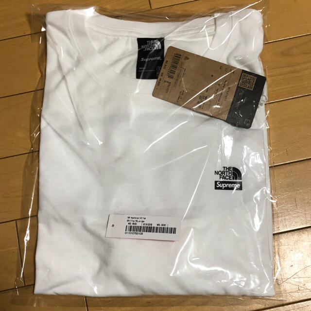 Supreme(シュプリーム)のシュプリーム  ノースフェイス　Tシャツ　 メンズのトップス(Tシャツ/カットソー(半袖/袖なし))の商品写真