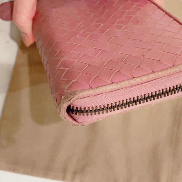 Bottega Veneta(ボッテガヴェネタ)のボッテガヴェネタ　長財布　ピンク レディースのファッション小物(財布)の商品写真