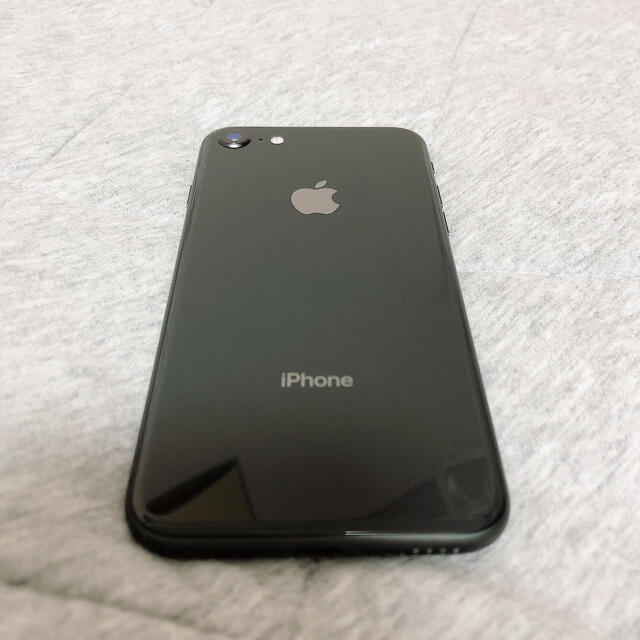 iPhone8 スペースグレー 64GB SIMロック解除済 美品