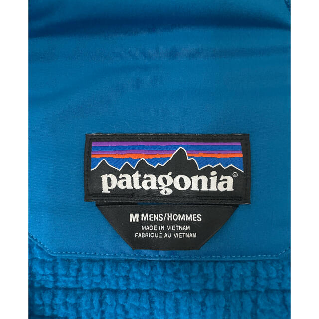 patagonia(パタゴニア)のパタゴニア メンズ・R2テックフェイス・フーディ Mサイズ スポーツ/アウトドアのアウトドア(登山用品)の商品写真