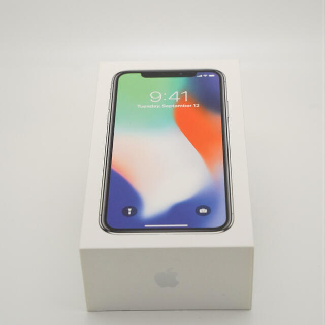 iPhone(アイフォーン)のiPhone X Silver 64 GB SIMフリー スマホ/家電/カメラのスマートフォン/携帯電話(スマートフォン本体)の商品写真