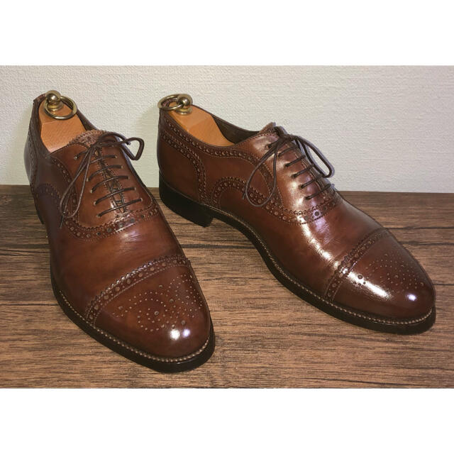 Santoni(サントーニ)のSANTONI サントーニ　セミブローグ　26.5cm グッドイヤー製法 メンズの靴/シューズ(ドレス/ビジネス)の商品写真