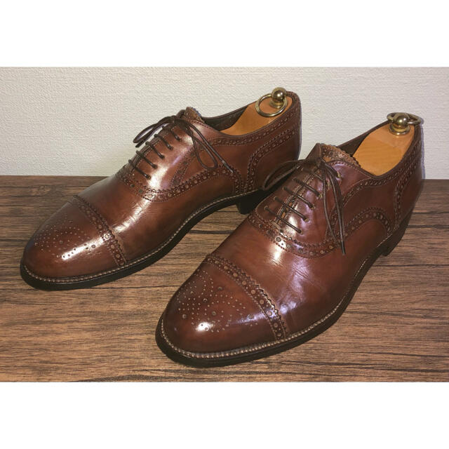 Santoni(サントーニ)のSANTONI サントーニ　セミブローグ　26.5cm グッドイヤー製法 メンズの靴/シューズ(ドレス/ビジネス)の商品写真