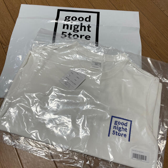 Johnny's(ジャニーズ)の【値下げ】goodnight5tore 限定 半袖Tシャツ Ladies 未開封 レディースのトップス(Tシャツ(半袖/袖なし))の商品写真