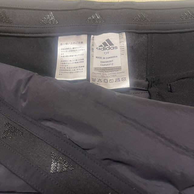 adidas(アディダス)の新品　adidas ダウンストレッチスコート　黒インナーパンツ付き スポーツ/アウトドアのゴルフ(ウエア)の商品写真