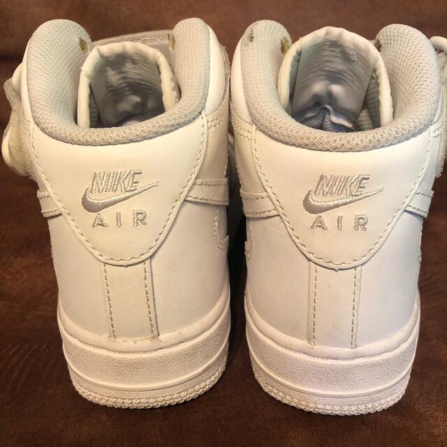 NIKE(ナイキ)のNIKE AF1  22.5cm エアフォース1   キッズ/ベビー/マタニティのキッズ靴/シューズ(15cm~)(スニーカー)の商品写真