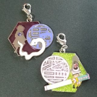 鬼滅の刃 USJ チャームコレクション 伊黒小芭内·甘露寺蜜璃(未使用品)(キャラクターグッズ)