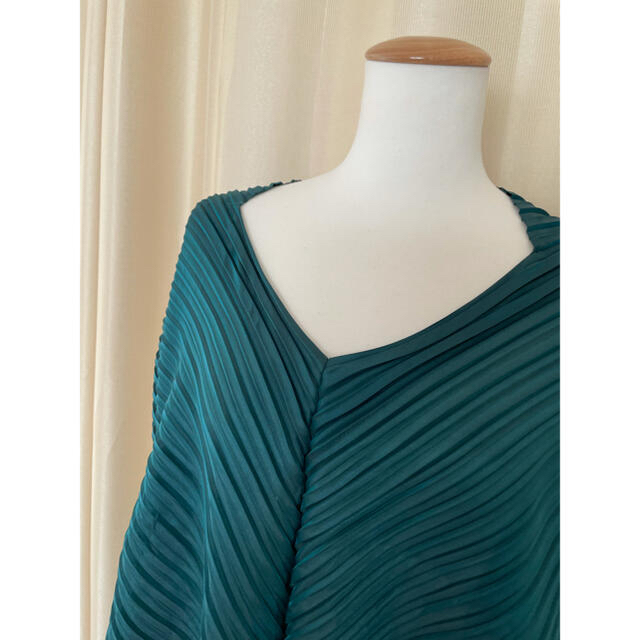ISSEY MIYAKE - イッセイミヤケコレクション イブニングドレス美 ISSEY MIYAKE - イッセイミヤケコレクション イブニングドレス美