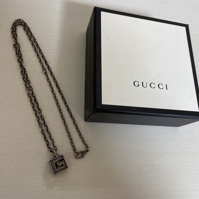 Gucci(グッチ)のグッチ　ネックレス　キューブ　G スクエア メンズのアクセサリー(ネックレス)の商品写真