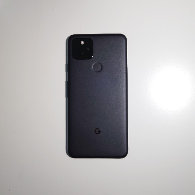 Google Pixel5（SIMフリー版）純正ケース付き