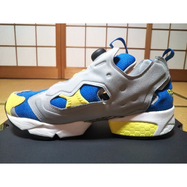 Reebok(リーボック)のREEBOK INSTA PUMP FURY OG Y2K 25cm メンズの靴/シューズ(スニーカー)の商品写真