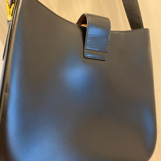 celine(セリーヌ)の●美品・希少● オールドセリーヌ　CELINE  馬車金具　ショルダーバッグ レディースのバッグ(ショルダーバッグ)の商品写真