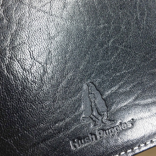 Hush Puppies(ハッシュパピー)の新品未使用タグ箱付き、Hushpuppies、牛本革、折り長財布 メンズのファッション小物(長財布)の商品写真