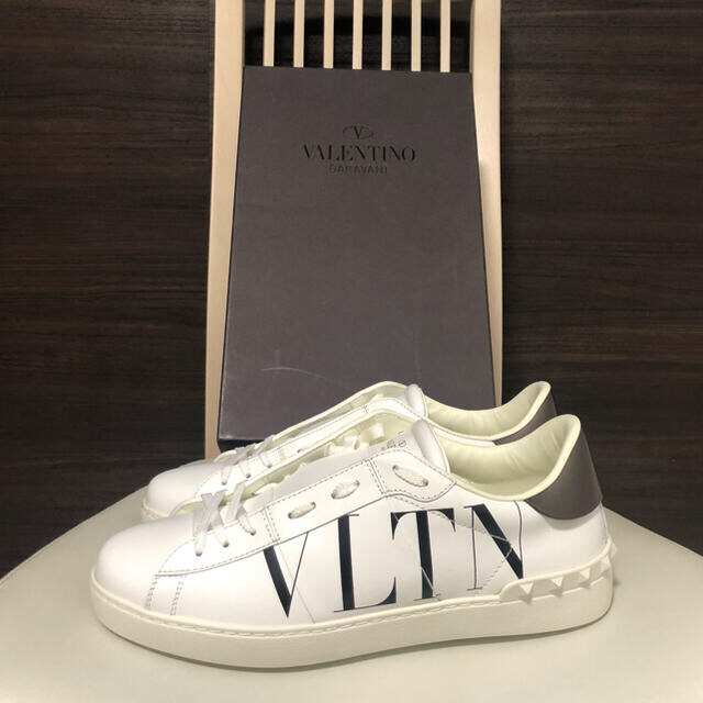 valentino スニーカー